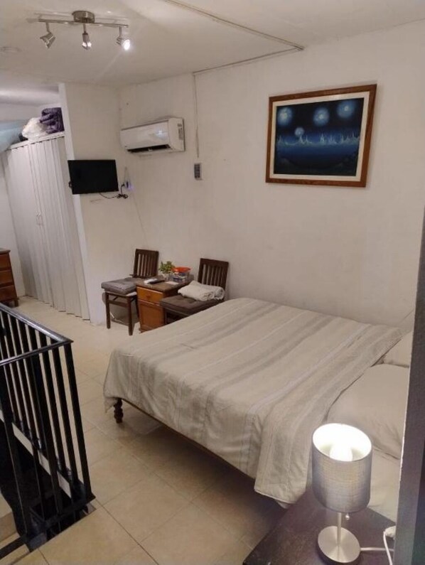 1 Schlafzimmer, Bügeleisen/Bügelbrett, kostenloses WLAN, Bettwäsche