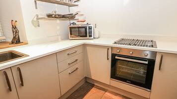 Oppvaskmaskin og kjøkkenutstyr