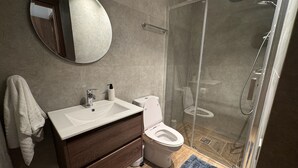 A modern bathroom with a glass-enclosed shower, a white sink, and a toilet. - Villa - Sleeps 6 - Near Local Attractions (Limassol)