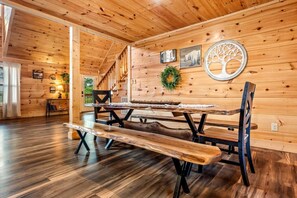 Dining - New! 3BR w/Hot Tub*Fireplace*Firepit*Peaceful*View (Sevierville)