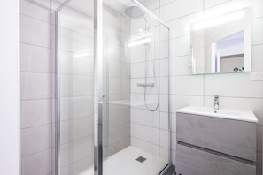 Dusche, Haartrockner