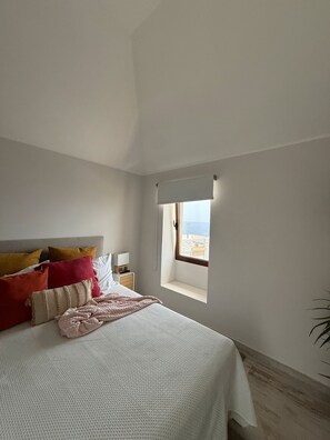 1 bedroom, WiFi, bed sheets - Tini's House | Madeira Holiday (Gaula)