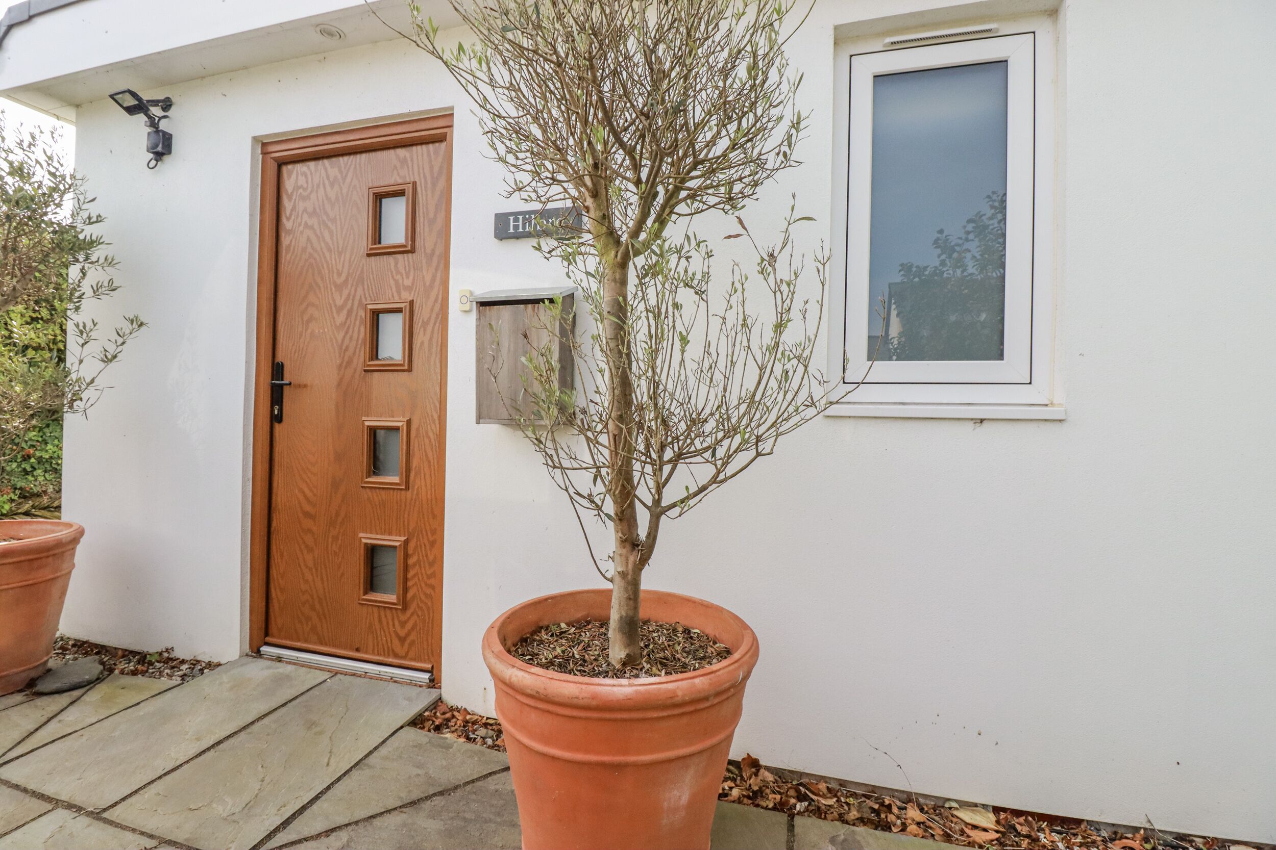 تفاصيل الفندق من الخارج