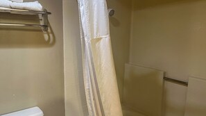 Towels - STUDIO 6 Victorville Green Tree Blvd (Victorville)