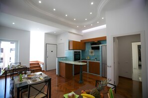 تناول الطعام