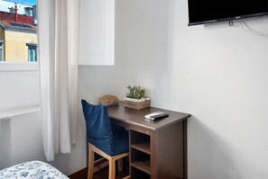 Interior - Divina Salerno - Camera Cetara with Shared Terrace, Wi-Fi and Air Conditioning (Salerno)