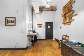 客房 | 熨斗/熨衫板、免費 Wi-Fi