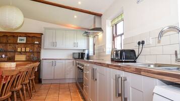 Oppvaskmaskin og kjøkkenutstyr