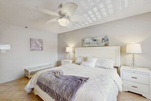 3 soverom, strykejern/-brett, wi-fi og sengetøy