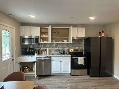 Quiet 3BR/2BA Duplex PetFriendly Sleeps 9, PrivatePatio Workspace & AmpleParking