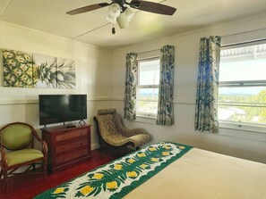 3 bedrooms, desk, iron/ironing board, travel cot