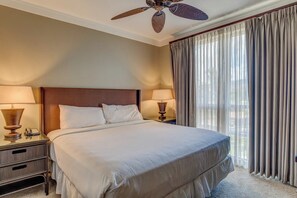 4 habitaciones, tabla de planchar con plancha y cuna de viaje 