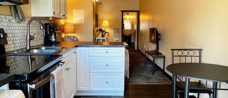 Microwave, oven, stovetop, coffee/tea maker