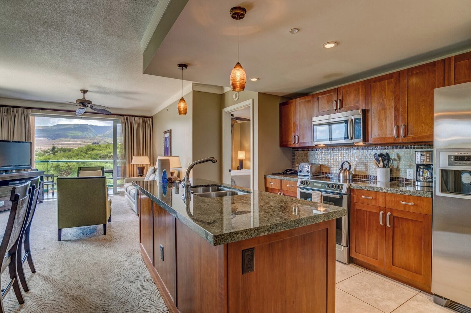 Microwave, oven, dishwasher, coffee/tea maker