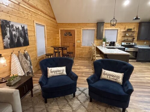 Relax & Recharge at Firefly Cabin