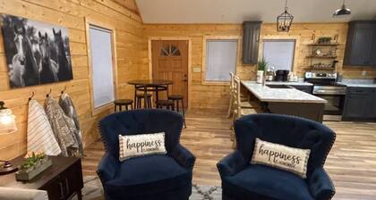 Relax & Recharge at Firefly Cabin