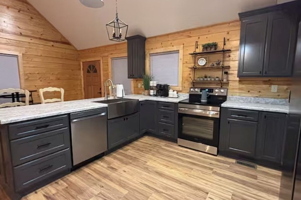 Micro-ondes, four, plaque de cuisson, lave-vaisselle