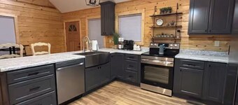 Relax & Recharge at Firefly Cabin