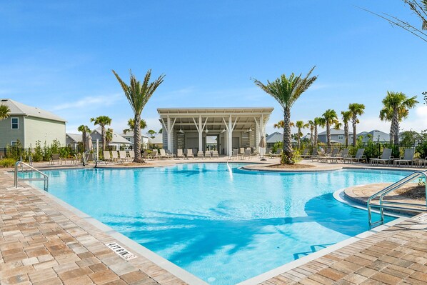 Outdoor pool, a heated pool