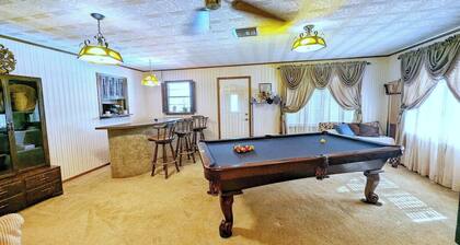 Private Relaxing Escape - Cozy Jet Tub