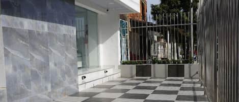 Fachada de la propiedad