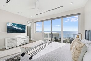 Condo, 3 chambres, vue sur l’océan | Fer et planche à repasser, accès au Wi-Fi (inclus), literie fournie