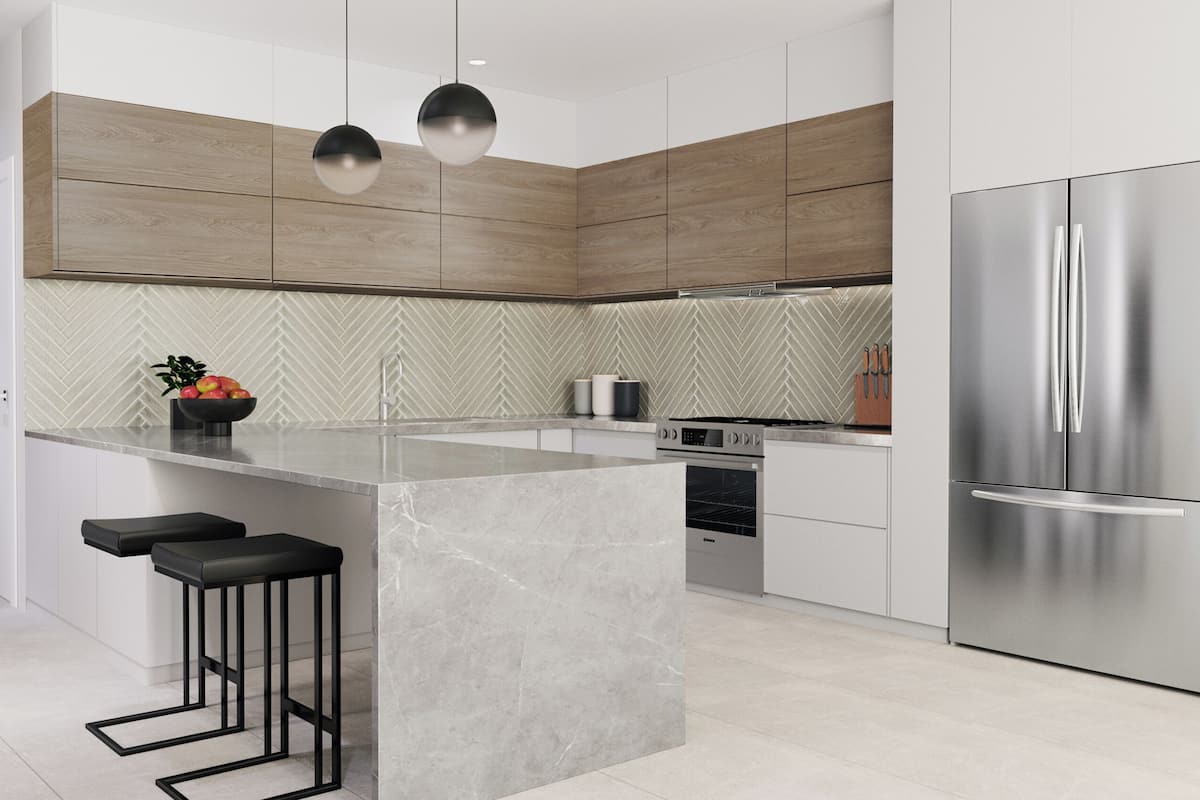 Full-size fridge, microwave, oven, stovetop