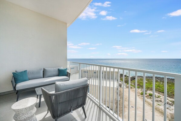 Balcony - Point West (West Bay)