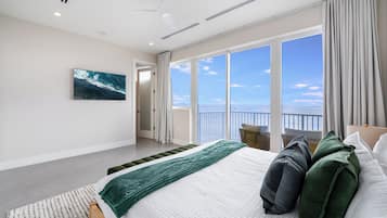 404 - 3 Bedroom Ocean View (4th Floor) | Tabla de planchar con plancha, wifi gratis y ropa de cama