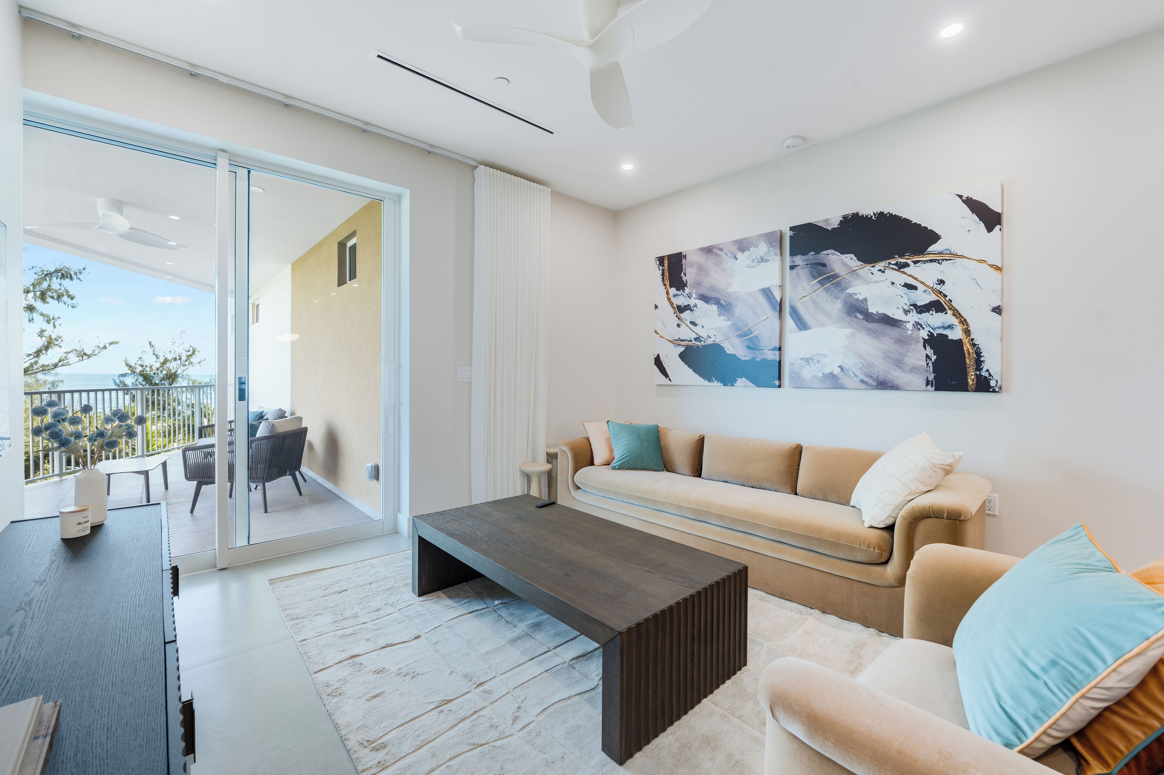 308 - 2 Bedroom Partial Ocean View (3rd Floor) | Living area