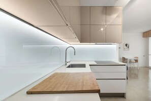 Four, plaque de cuisson