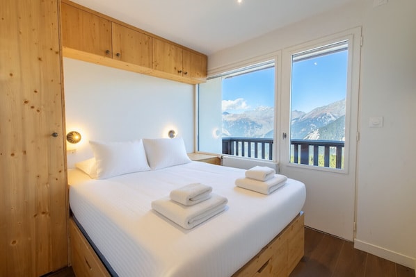 2 habitaciones y ropa de cama