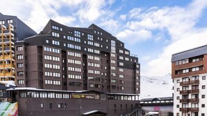 Exterior - VAL Thorens Rental: Studio Cabin in the Center of the Resort (Les Belleville)