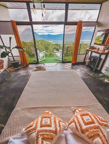 Eco Suite 1-bedroom villa in awesome La Fortuna with AC