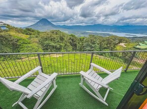 Property grounds - Eco Suite 1-bedroom villa in awesome La Fortuna with AC (La Fortuna)