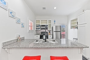 Fridge, microwave, oven, stovetop - Low Tide | Studio Apartment Near UTMB and Seawall (Galveston)