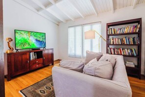 Living area - Chalet Lulu Yoga/retreat P Solar Hot Tub (Guaynabo)