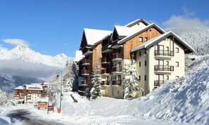 Exterior - Apartment in Bettets Near Ski Slope (Modane)