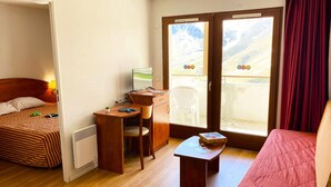 Room - Apartment in La Mongie by Pic du Midi (Bagnères-de-Bigorre)