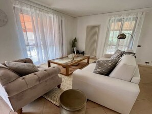 Apartment | Living room