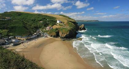 Pendre Farmhouse, New Quay