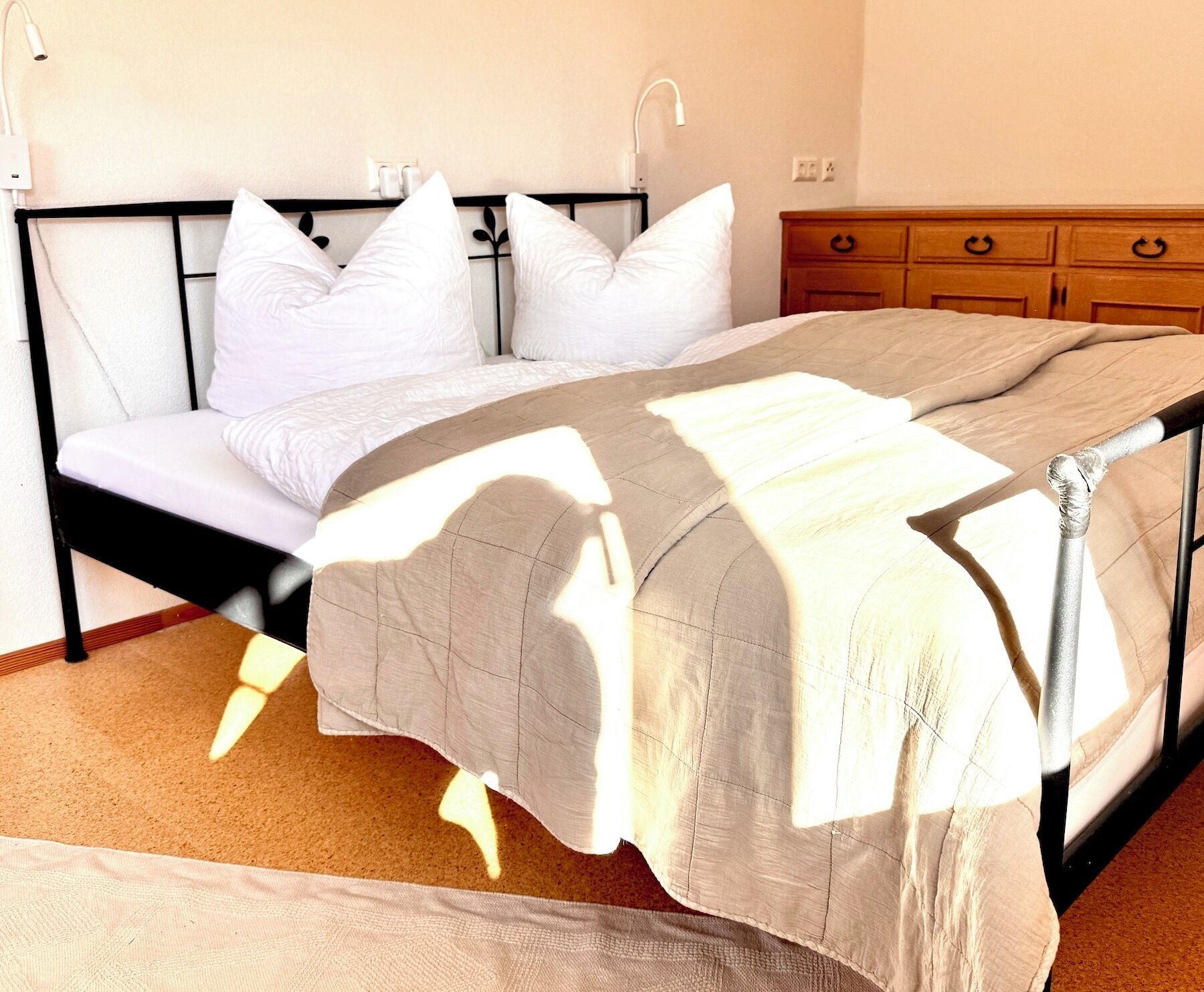 3 habitaciones, wifi gratis y ropa de cama 