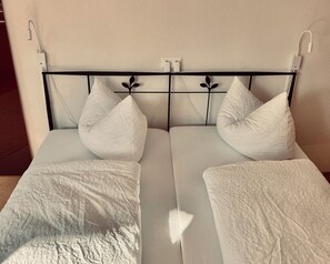 3 Schlafzimmer, kostenloses WLAN, Bettwäsche