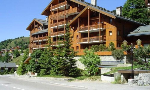 Apartment in Meribel With Stunning Views