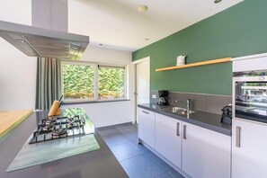 Villa | Private kitchen | High chair