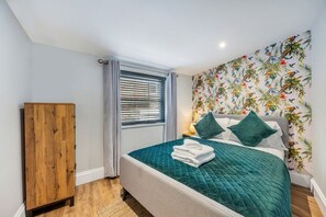 2 soverom, strykejern/-brett, wi-fi (inkludert) og sengetøy