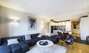 Living area - Apartment in La Rosiere Near Ski Slopes (Montvalezan)