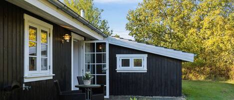 House | Outdoor dining