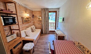 Living area - Studio for 2/3 People, 17 m2 (Modane)