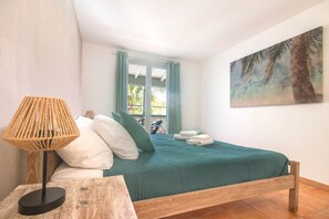 2 bedrooms, iron/ironing board, WiFi